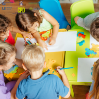 25AUT78 (LL) Simple Creative and Educational Arts For The Classroom 